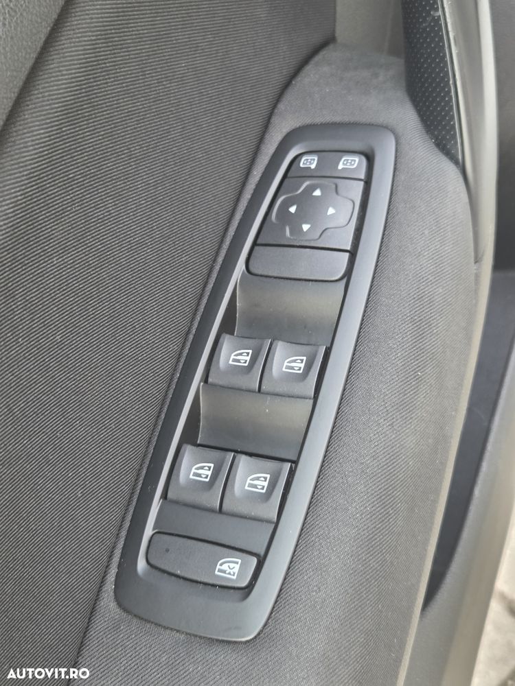 Renault Megane TCe Zen - 18