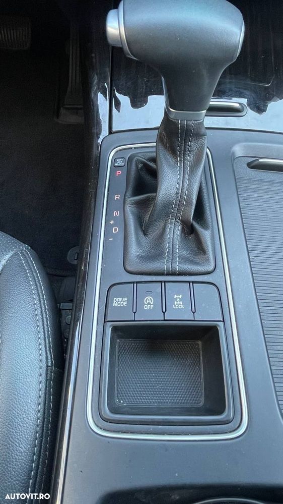 Kia Sorento 2.0 DSL 6AT 4x4 Cosmo - 12