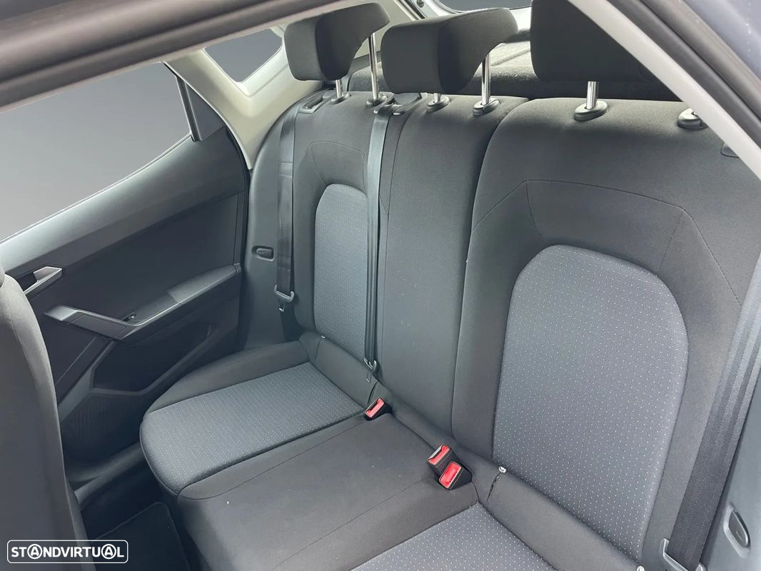 SEAT Arona - 14