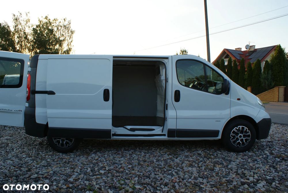 Opel Vivaro - 12