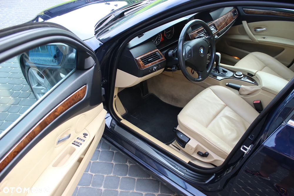 BMW Seria 5 - 29