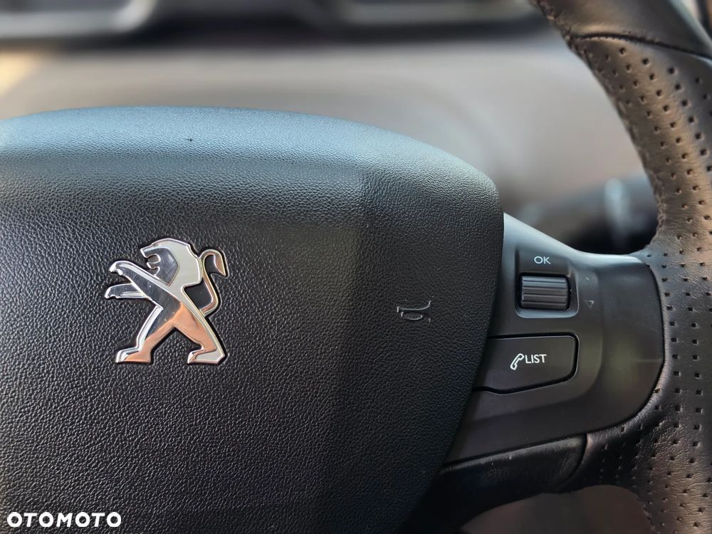 Peugeot 2008 - 31