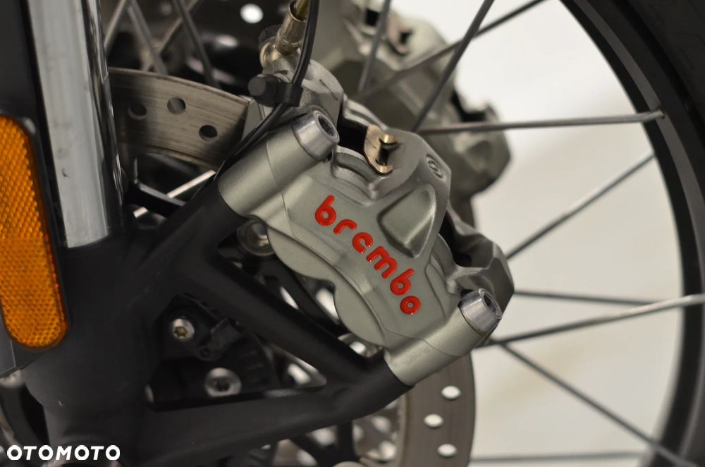 Triumph Scrambler - 18