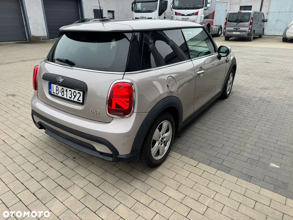 MINI ONE Blackyard - 4