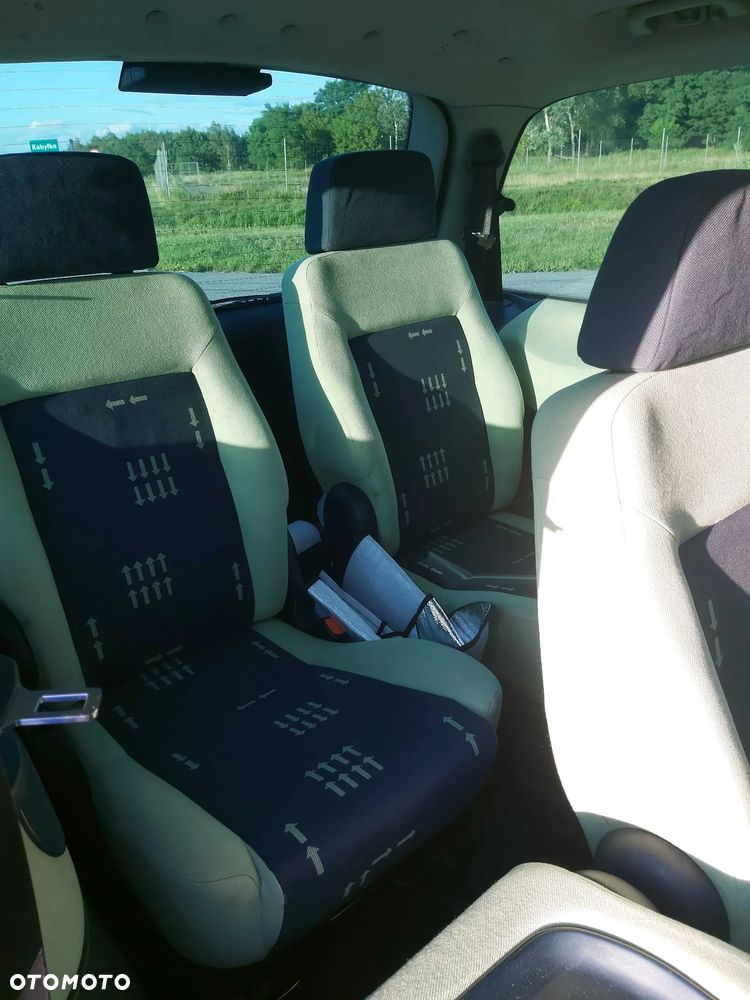 Volkswagen Sharan - 10