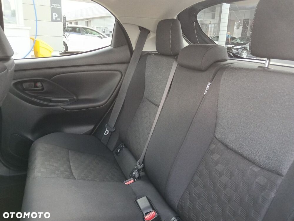 Toyota Yaris Hybrid 1.5 Style - 14