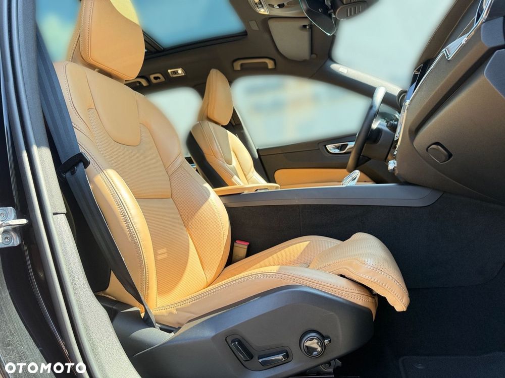 Volvo XC 60 - 26
