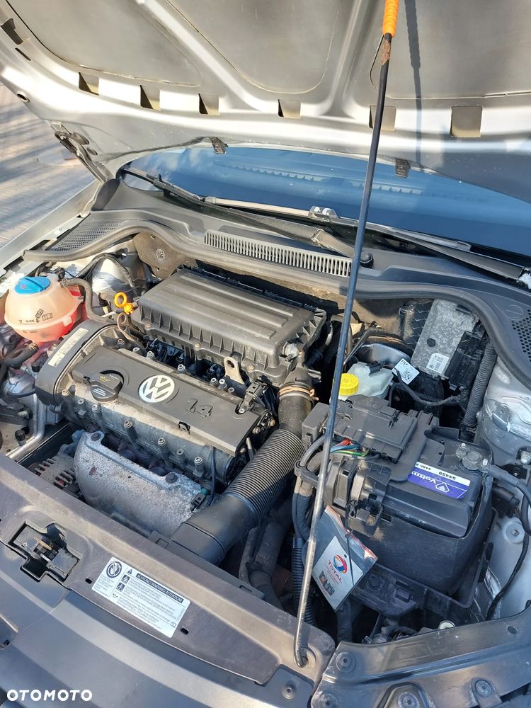 Volkswagen Polo 1.4 16V Comfortline - 12