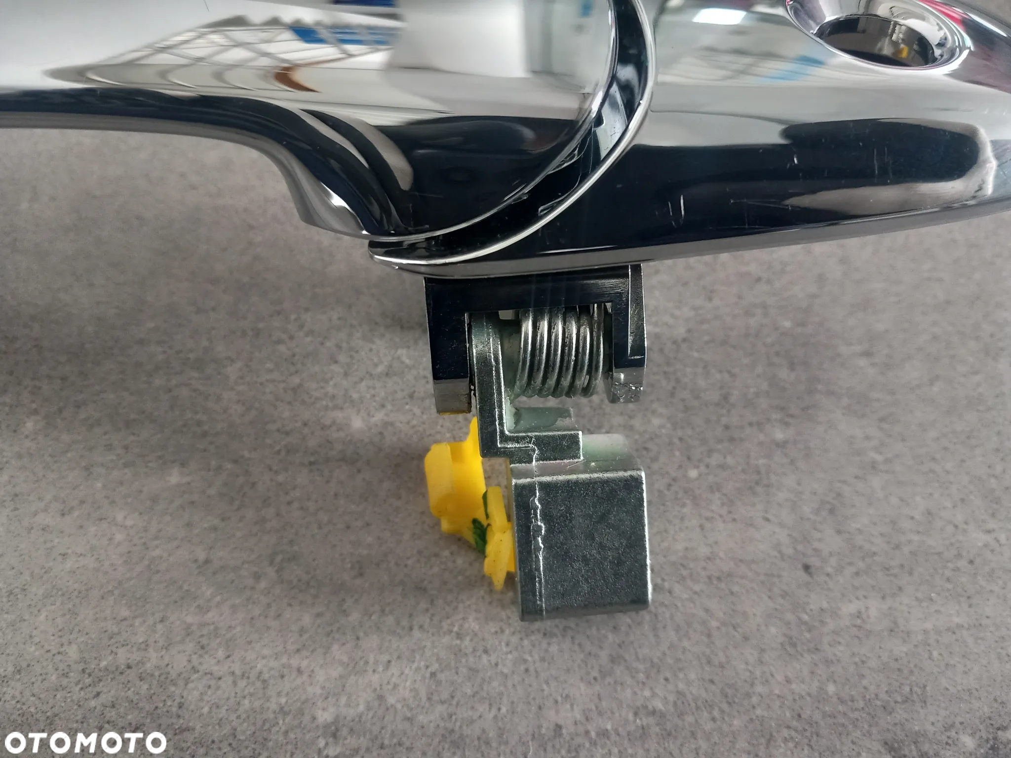 Klamka zewnętrzna drzwi prawa Ford Ranger 2011- - 10