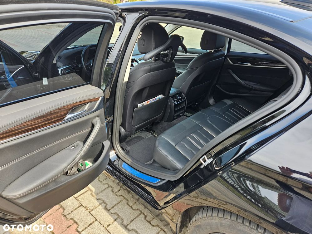 BMW Seria 5 520d Luxury Line - 7