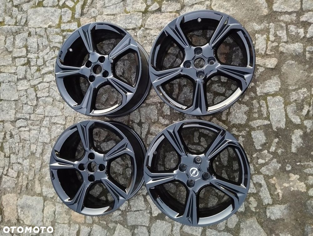 Felgi Opel Corsa F 4x108 17 7F ET38 komplet alu - 3