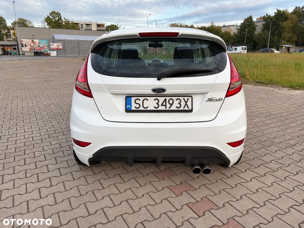 Ford Fiesta 1.6 Sport - 8