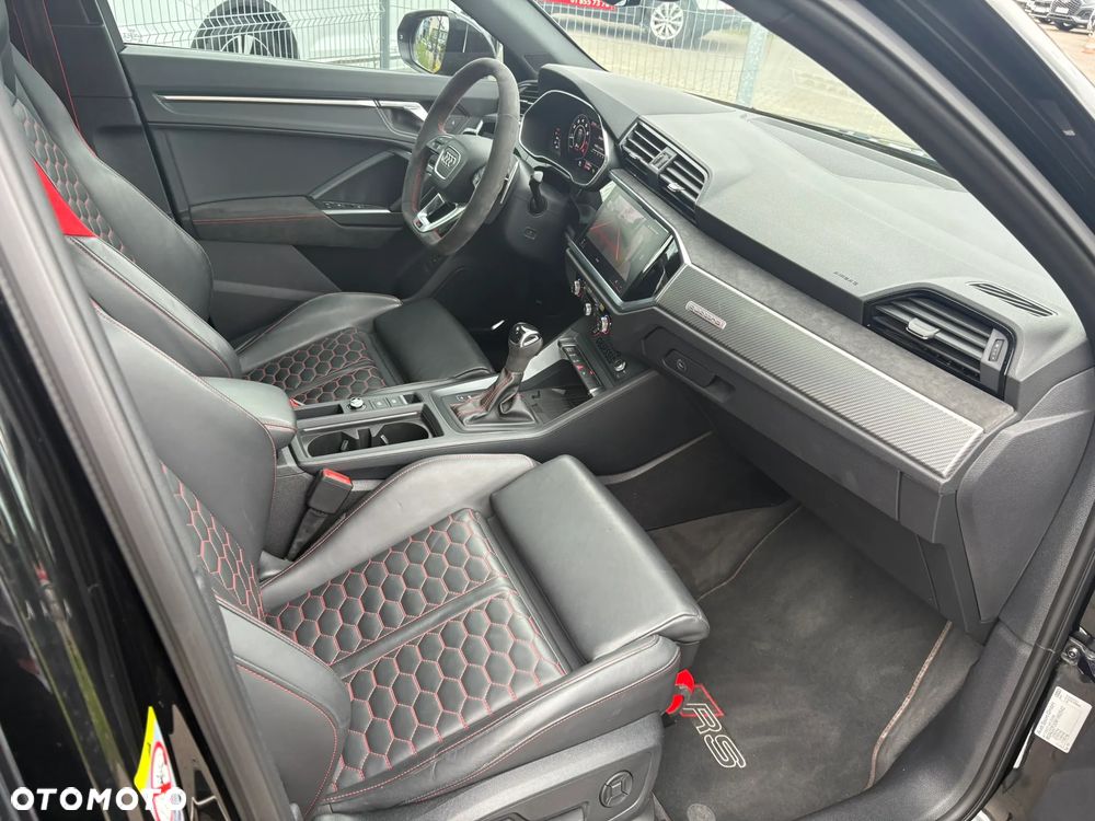 Audi RS Q3 2.5 TFSI quattro S tronic - 29