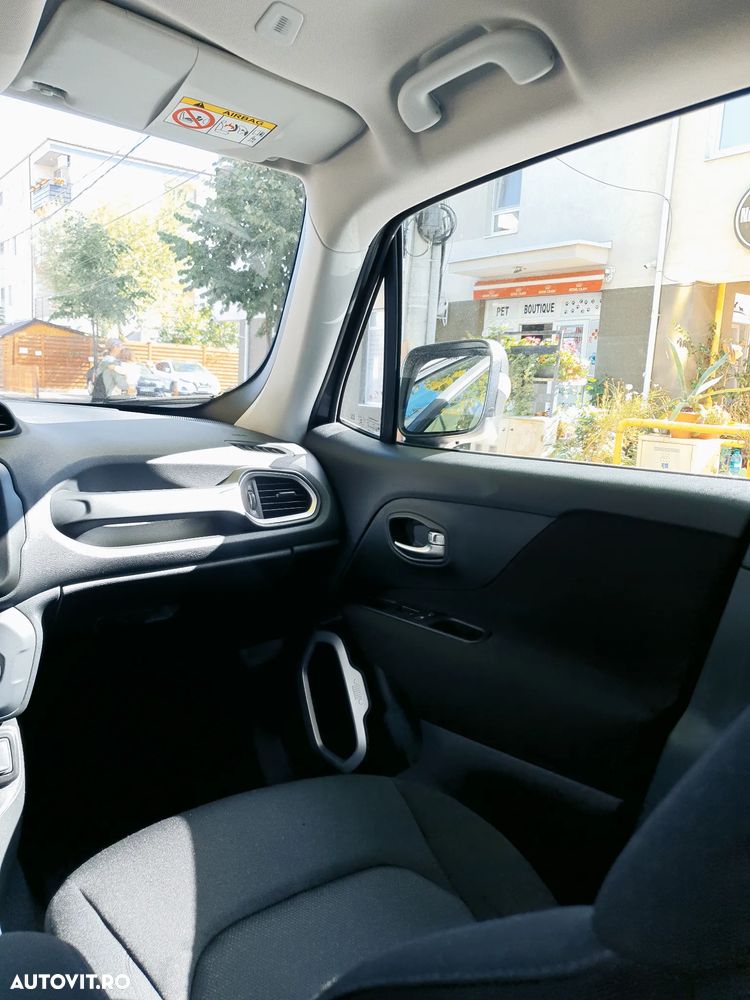 Jeep Renegade 1.0 T-GDI Sport - 24