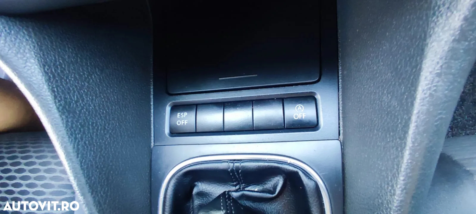 Volkswagen Golf 1.6 TDI BlueMotion Technology Comfortline - 14