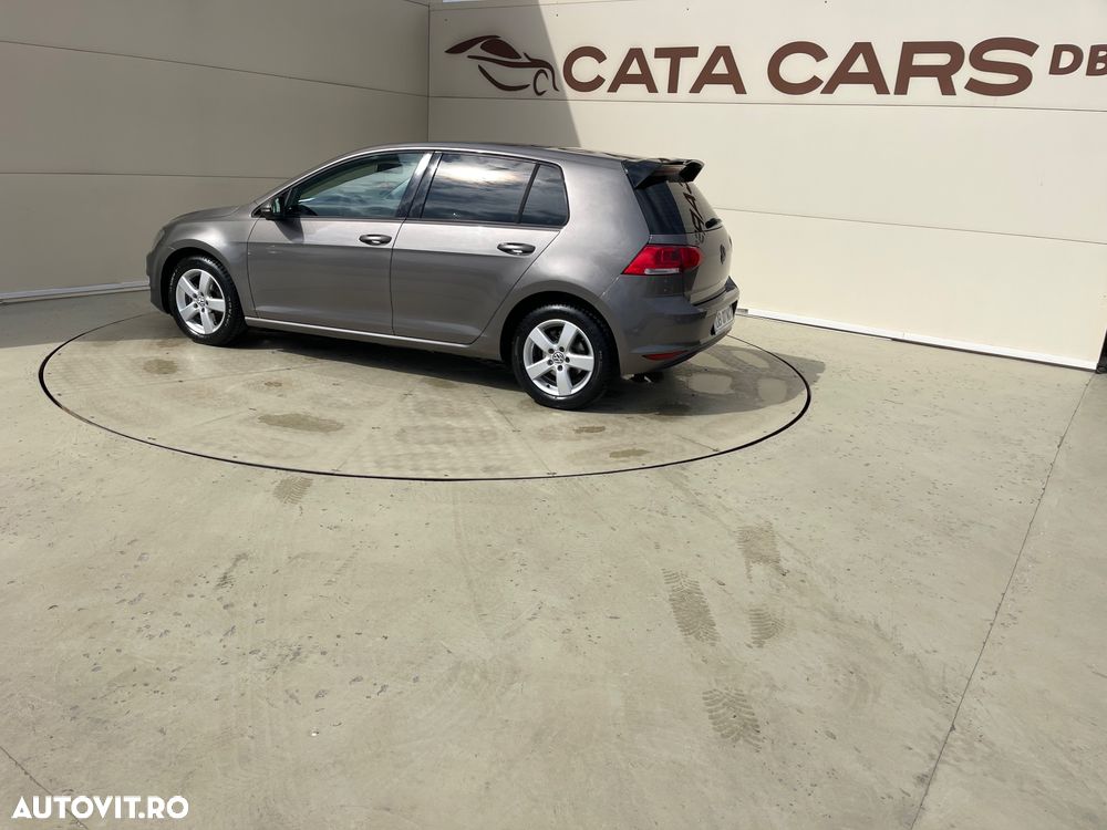 Volkswagen Golf 1.2 TSI BMT Comfortline - 10