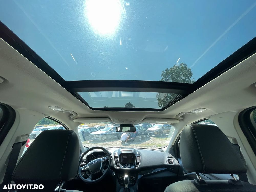 Ford Kuga 2.0 TDCi 4WD Powershift Titanium - 9