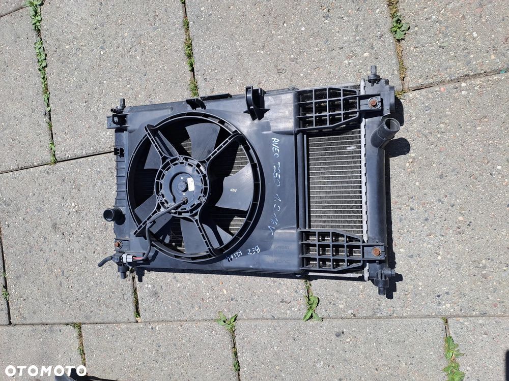 Chevrolet Aveo T250 sedan maska zderzak lampy - 10