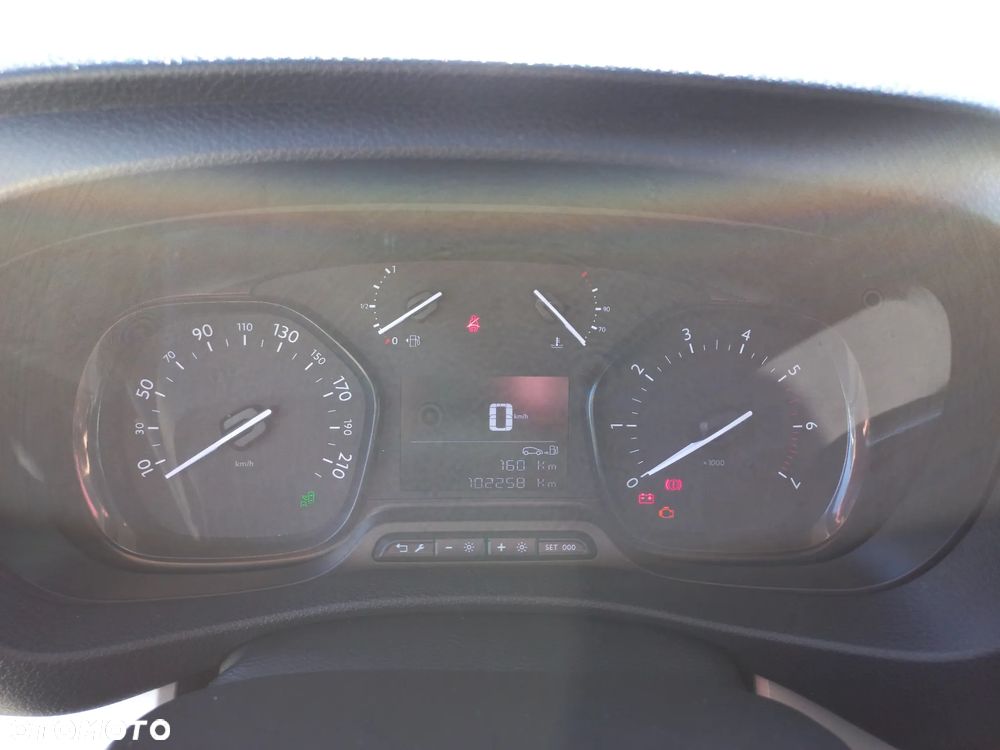 Citroën SpaceTourer 2.0 BlueHDi M Feel - 17