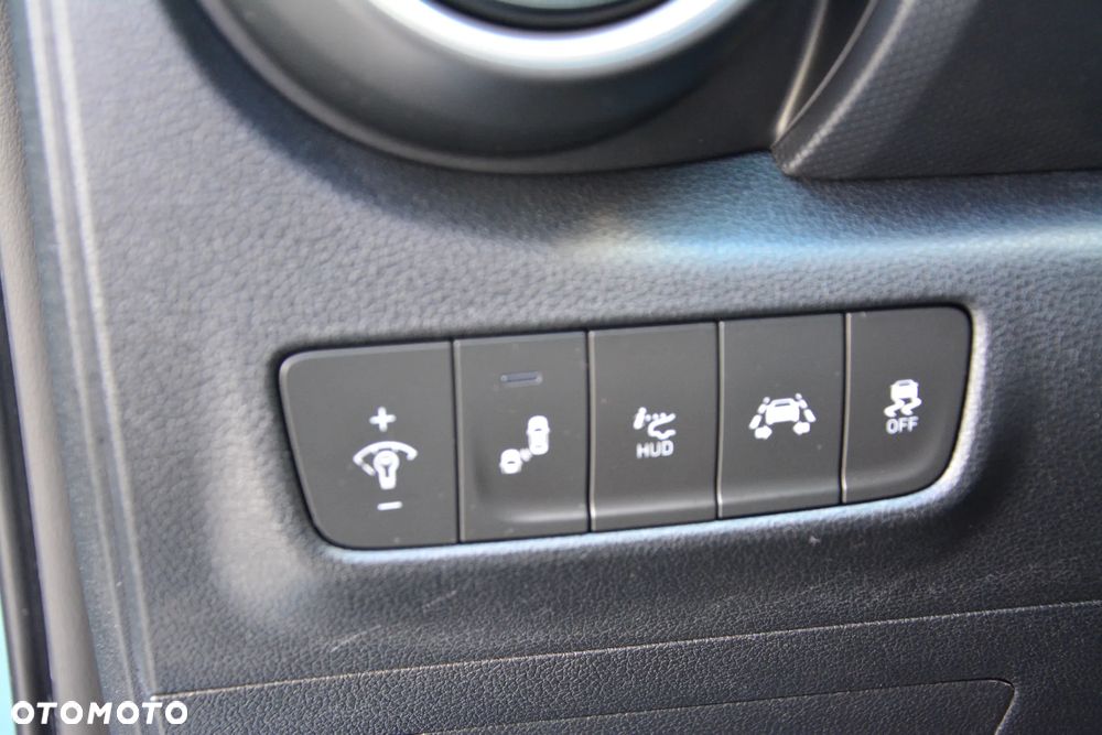 Hyundai Kona 1.6 T-GDI DCT 4WD Premium - 27