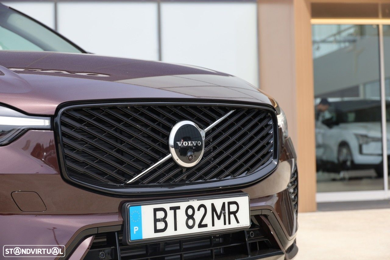 Volvo XC 60 2.0 T6 PHEV Plus Dark AWD - 8