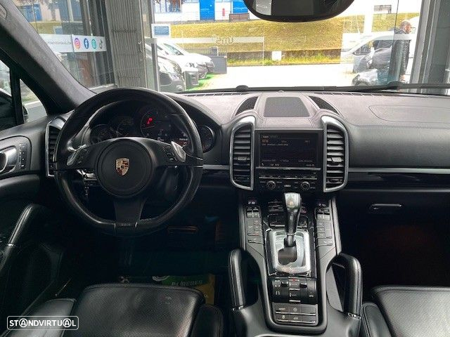 Porsche Cayenne II - 10