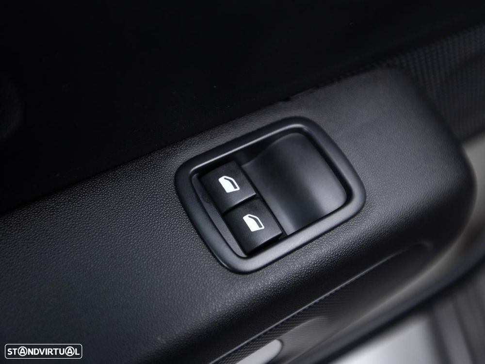 Citroën C3 1.5 BlueHDi Feel Pack — fotografia 12