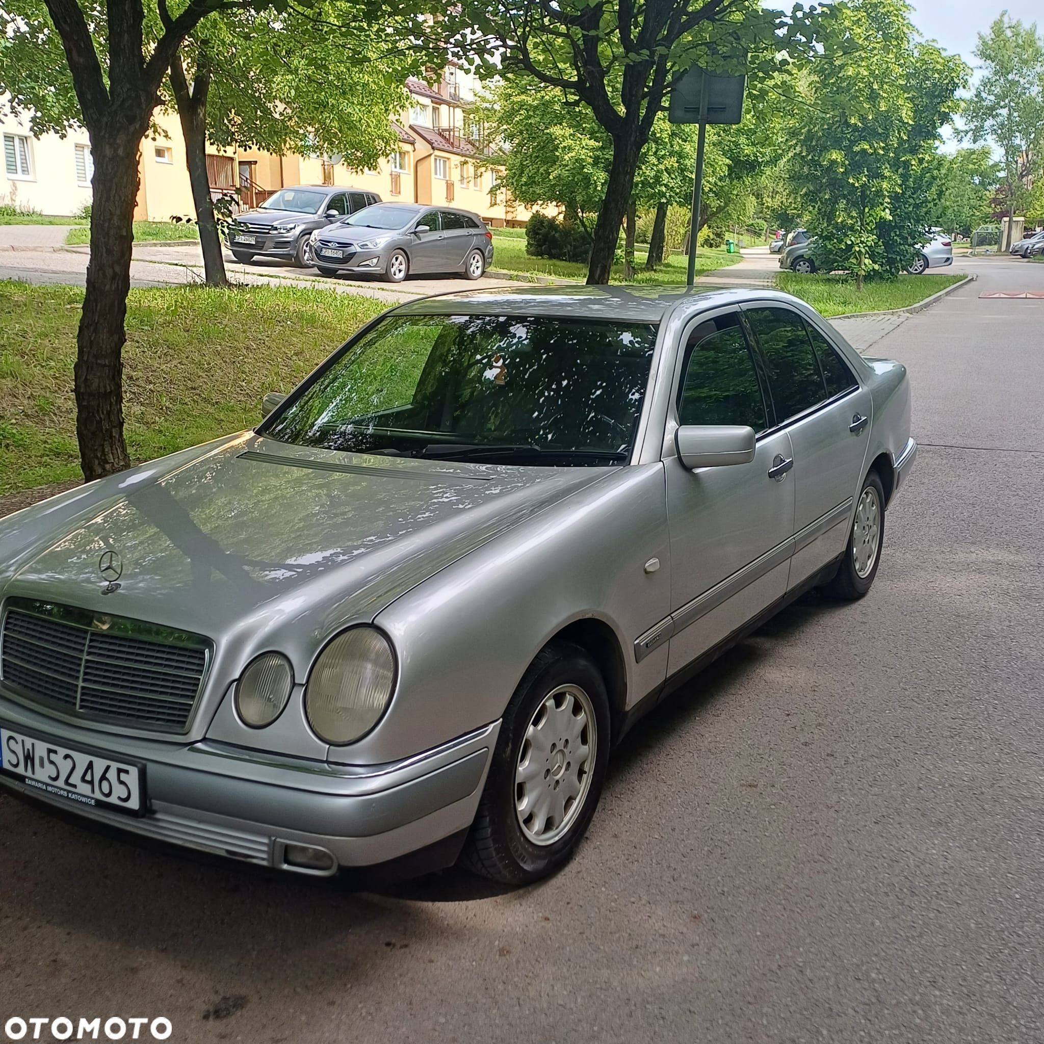 Mercedes-Benz Klasa E - 1