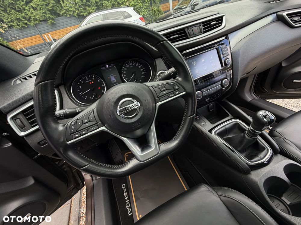 Nissan Qashqai 1.2 DIG-T Tekna+ - 28