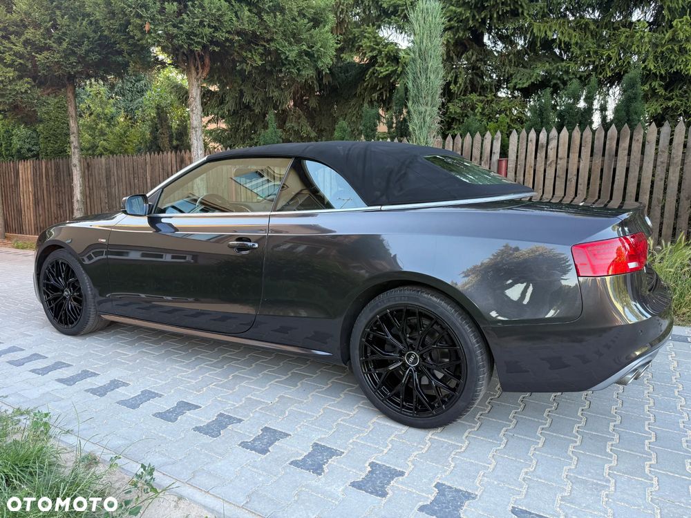 Audi A5 Cabrio 2.0 TDI DPF (clean diesel) - 9