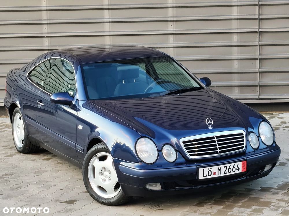 Mercedes-Benz CLK - 12