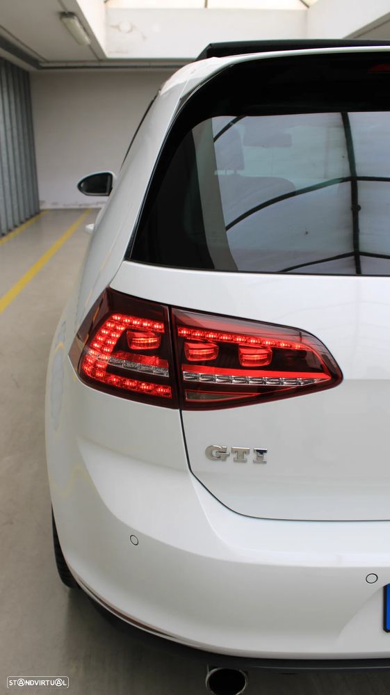 VW Golf GTI Performance BlueMotion - 17