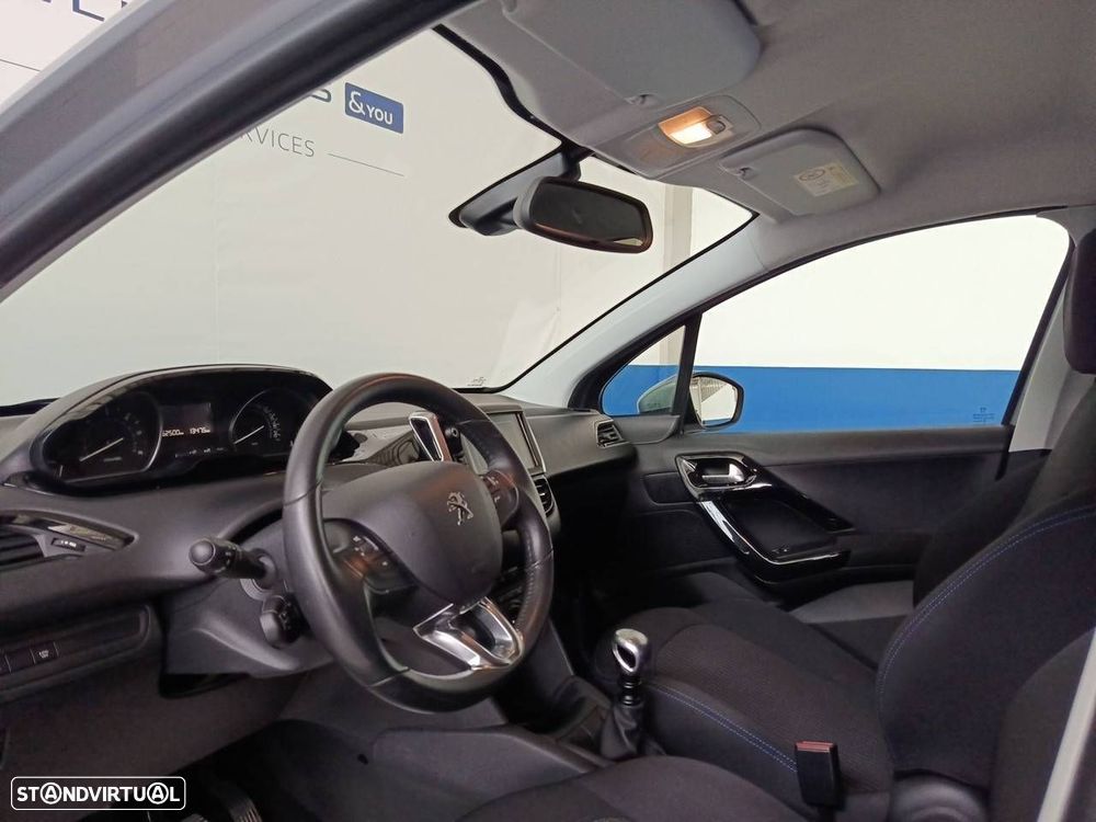 Peugeot 208 1.5 BlueHDi Signature - 8