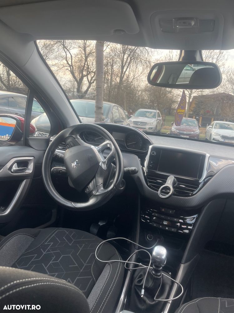 Peugeot 2008 1.6 BlueHDi FAP S&S Active - 12