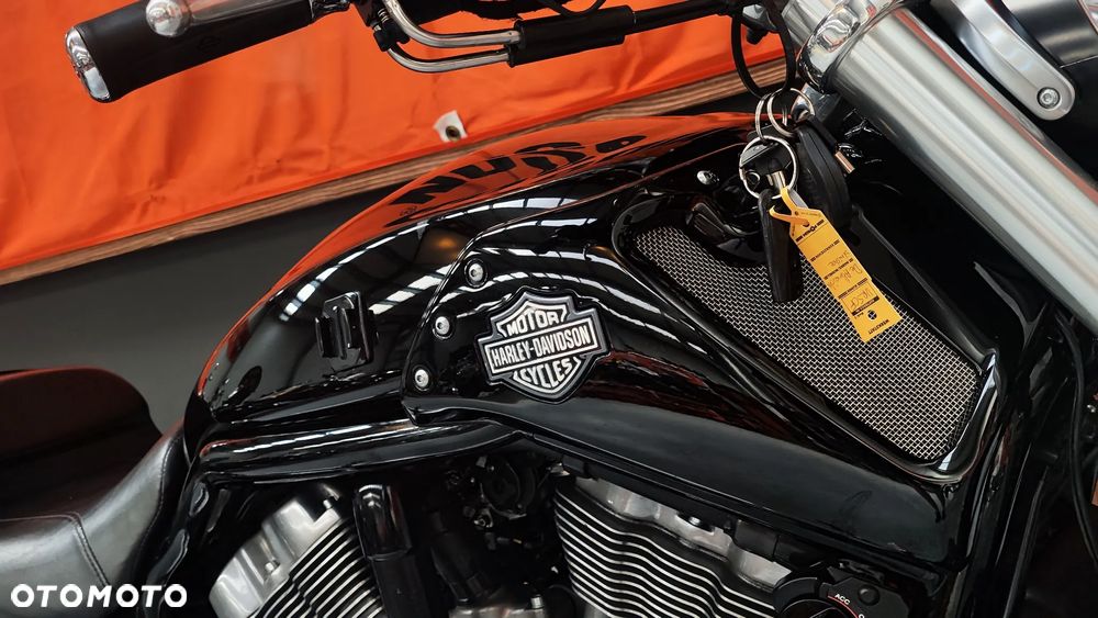 Harley-Davidson V-Rod Muscle - 32