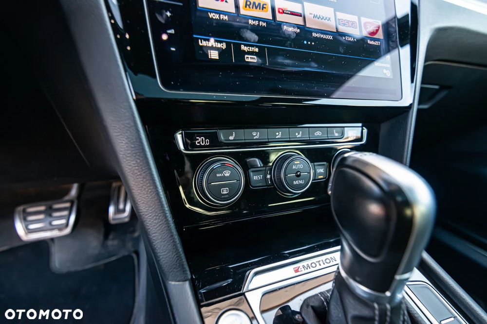 Volkswagen Passat - 19