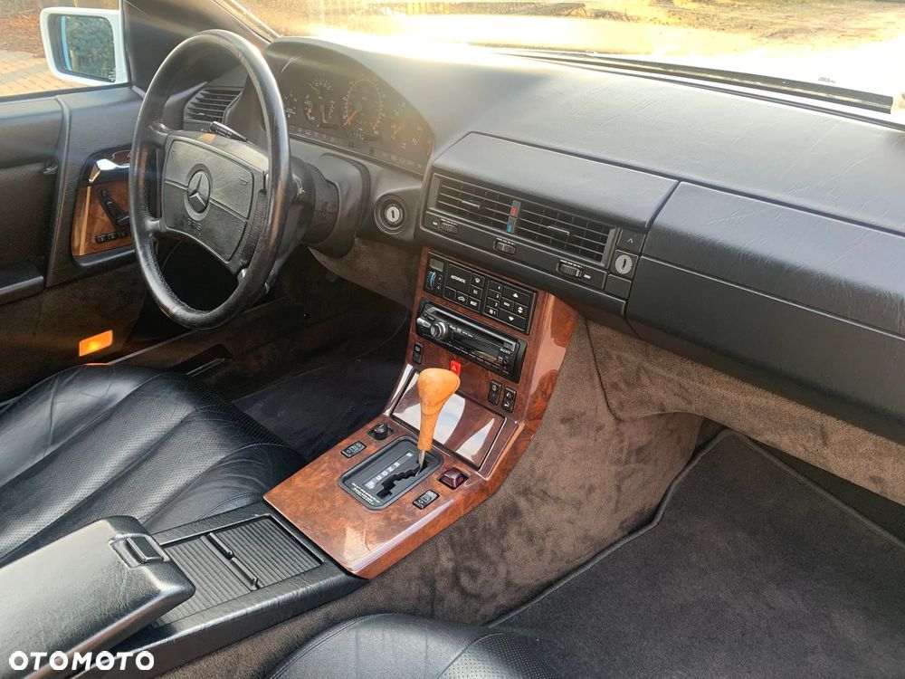 Mercedes-Benz SL - 25