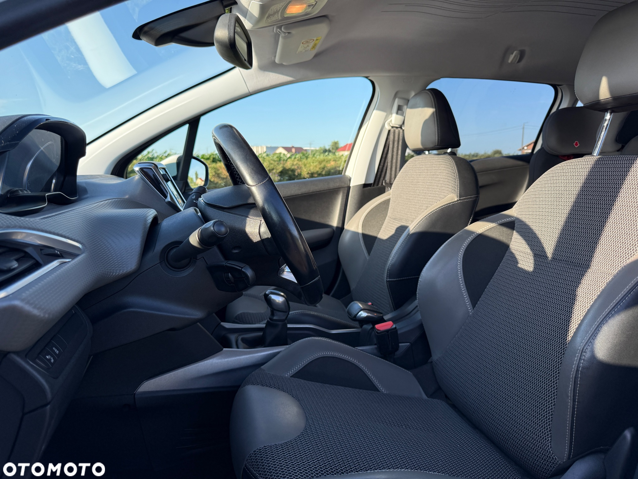 Peugeot 2008 1.6 BlueHDi Crossway - 12