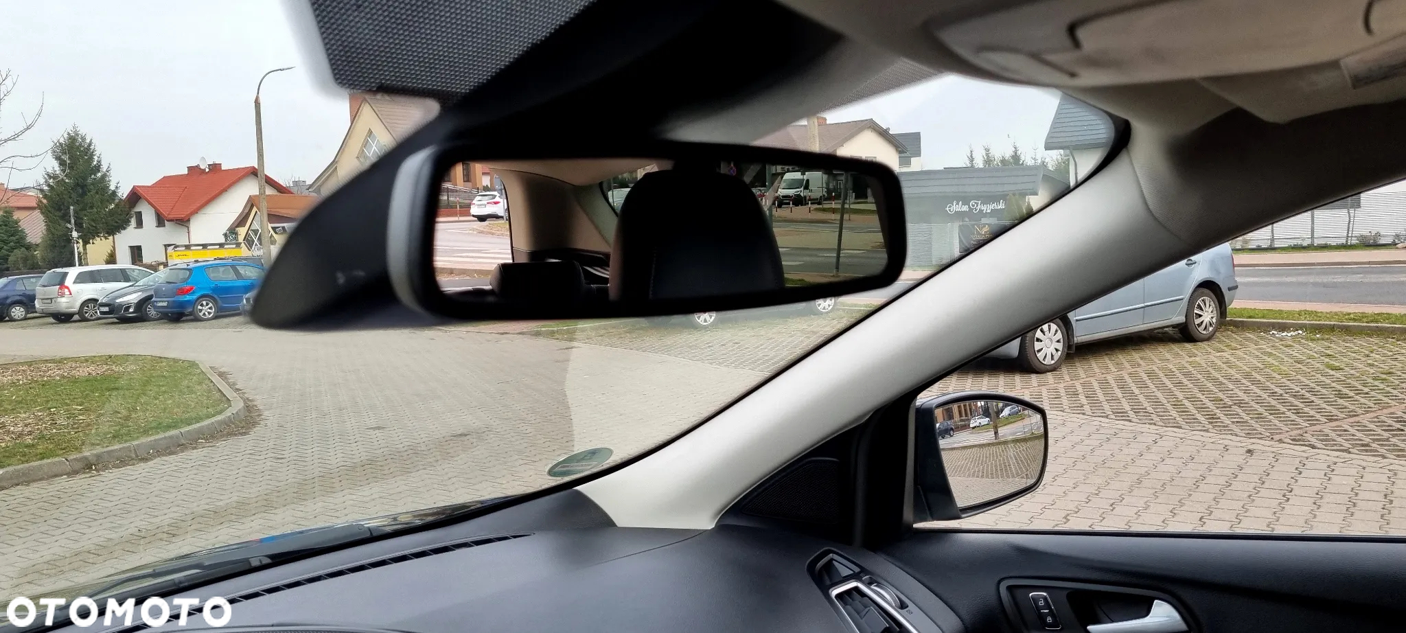 Ford Kuga 2.0 TDCi 2x4 Titanium - 37