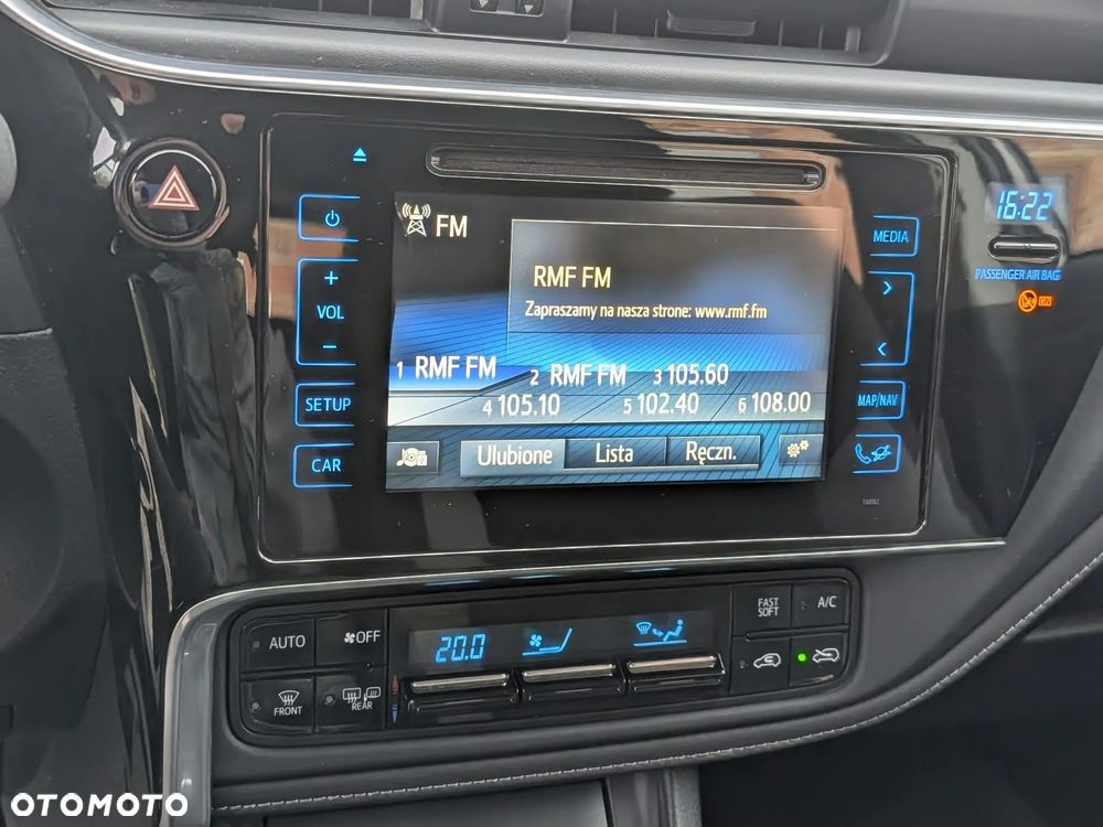 Toyota Auris 1.6 Premium - 14