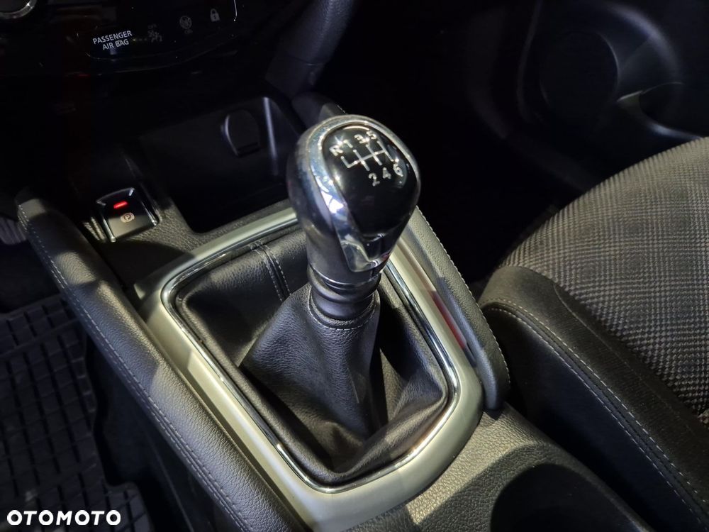 Nissan Qashqai 1.2 DIG-T Visia - 15