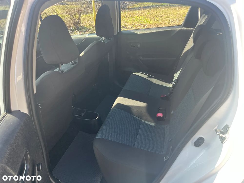 Toyota Yaris - 7