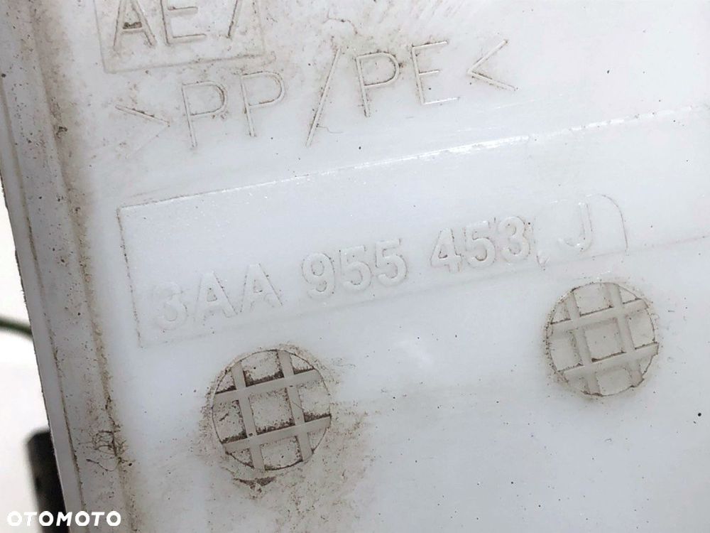 ZBIORNIK SPRYSKIWACZY  VW PASSAT B7 Variant (365) 2010 - 2015 1.8 TSI 118 kW [160 KM] benzyna 2010 - - 5