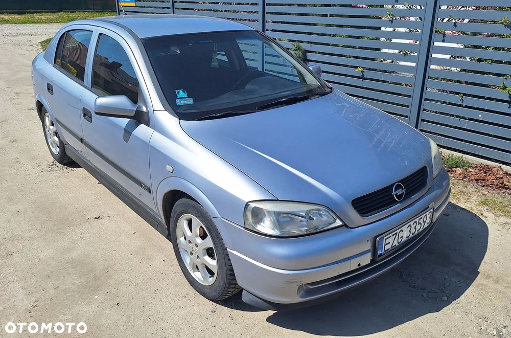 Opel Astra - 1