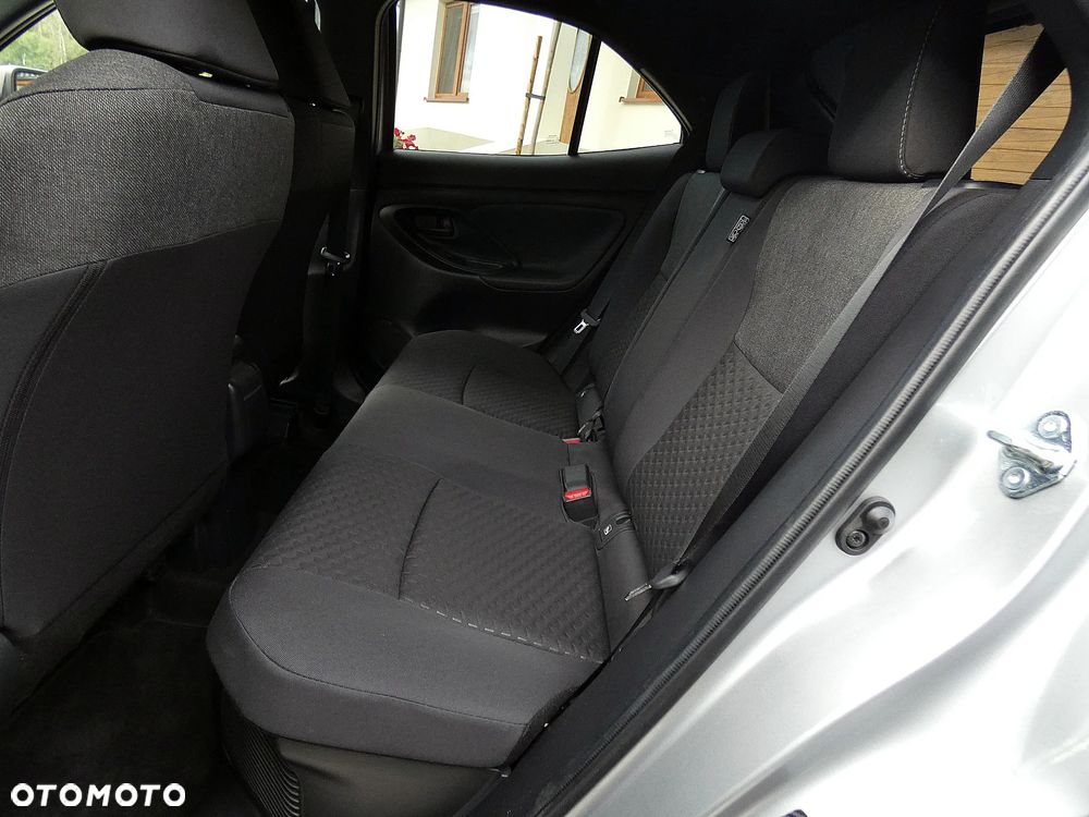 Toyota Yaris Cross Hybrid 1.5 Comfort 4x4 - 19
