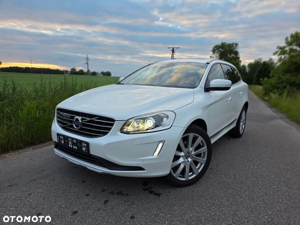 Volvo XC 60 D5 AWD Summum - 4