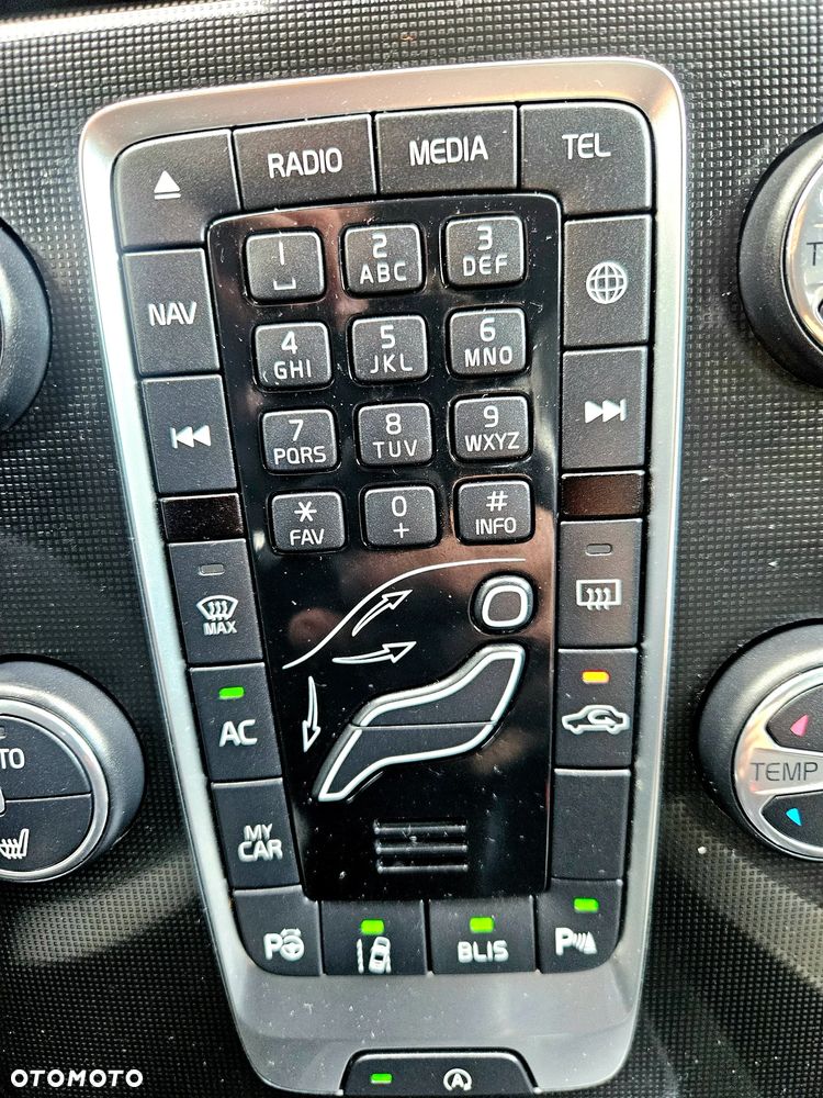 Volvo V40 T2 Linje Svart - 37