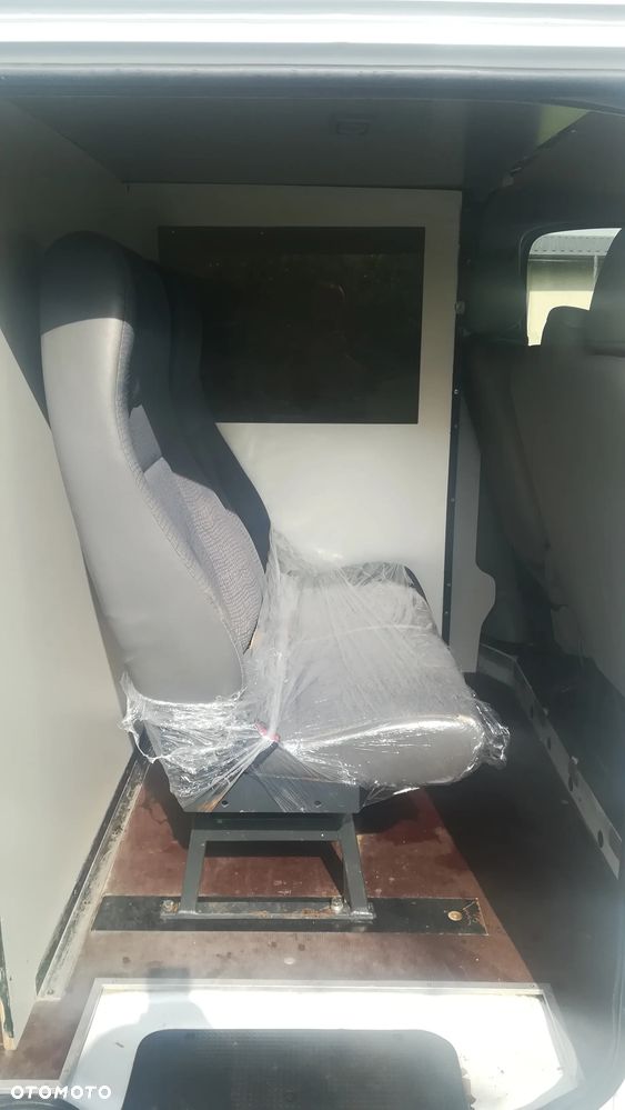 Renault Trafic - 9