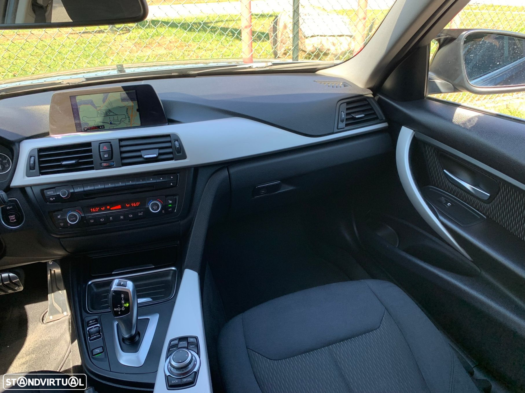 BMW 320 d Touring Auto Pack M - 16