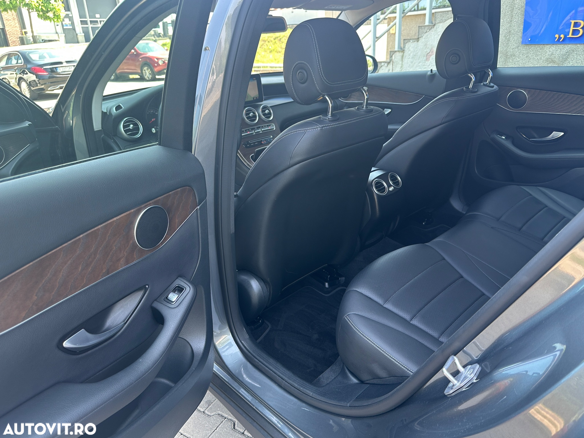 Mercedes-Benz GLC 350 e 4Matic 7G-TRONIC Exclusive - 23